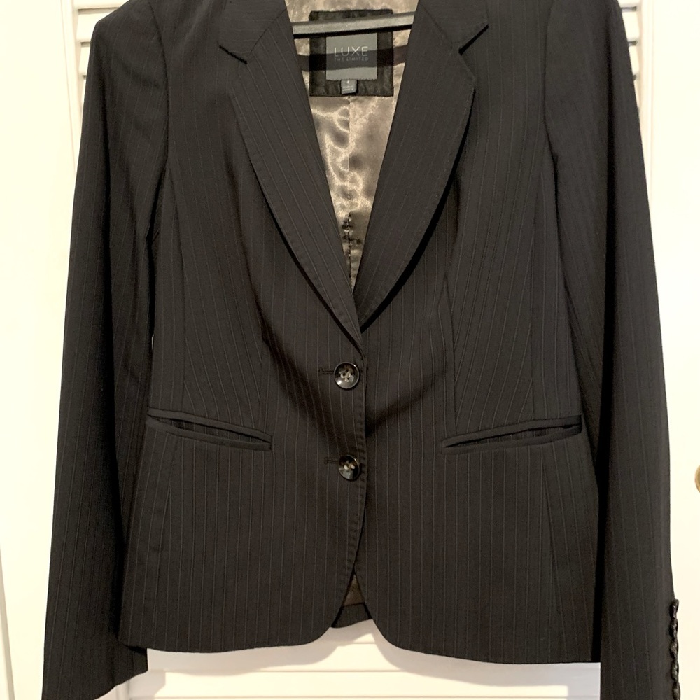 Ladies black blazer. Size 4.